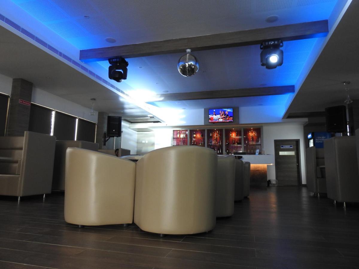 Hotel Annamalai Bahur Exterior photo